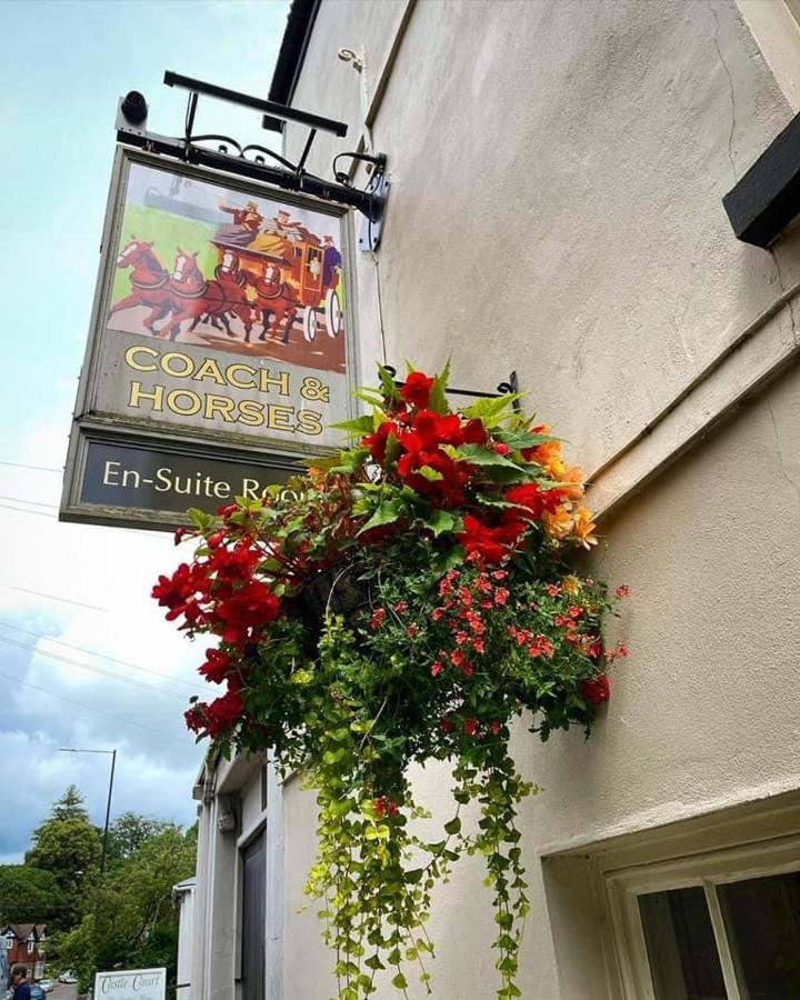 The Coach And Horses Inn Chepstow Eksteriør bilde