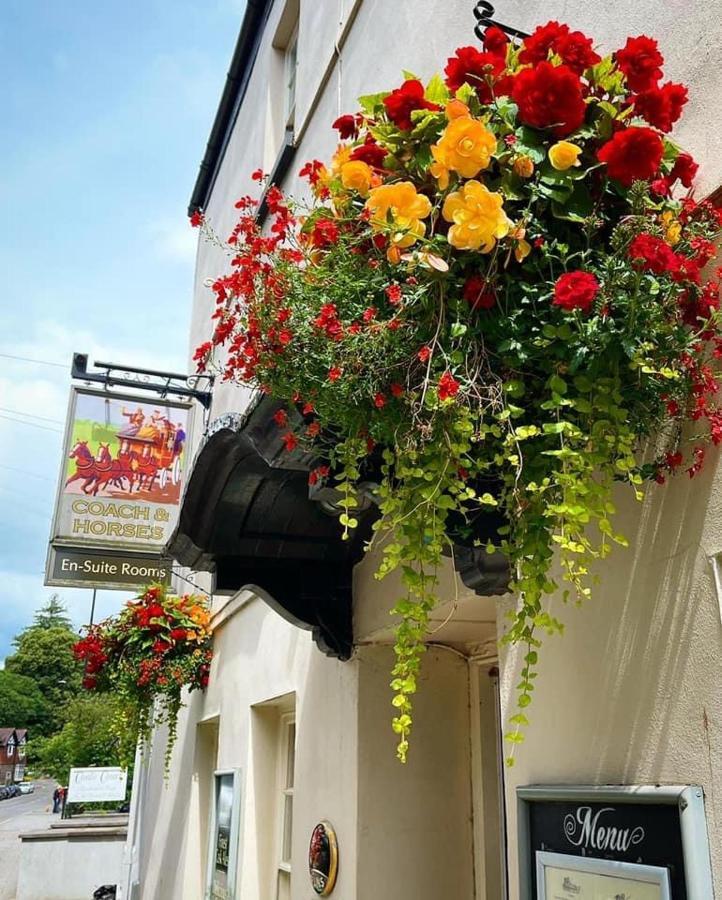 The Coach And Horses Inn Chepstow Eksteriør bilde