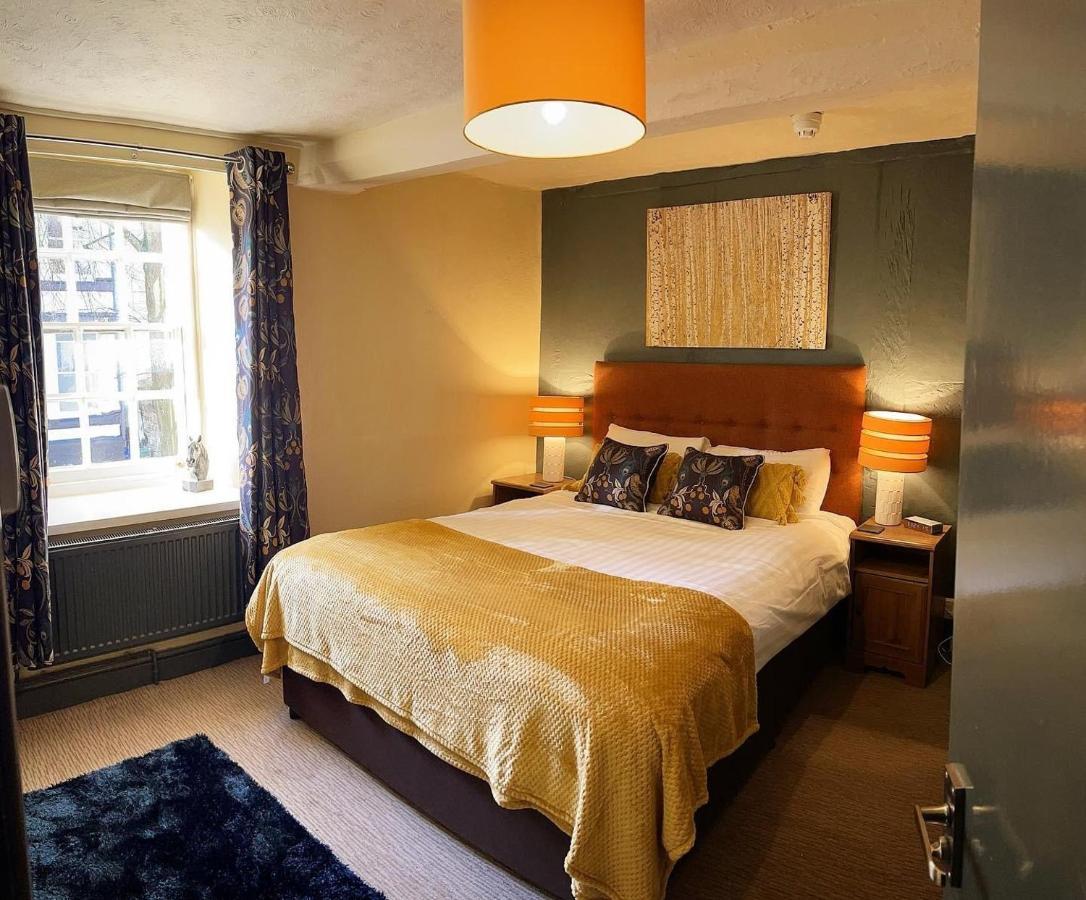 The Coach And Horses Inn Chepstow Eksteriør bilde