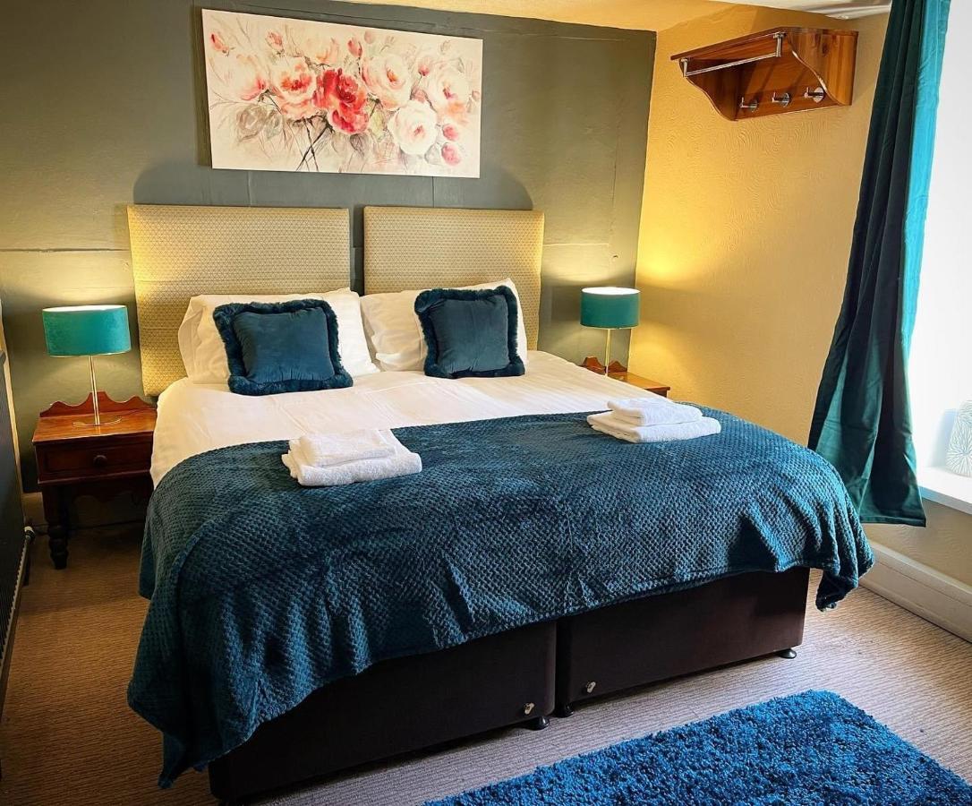The Coach And Horses Inn Chepstow Eksteriør bilde