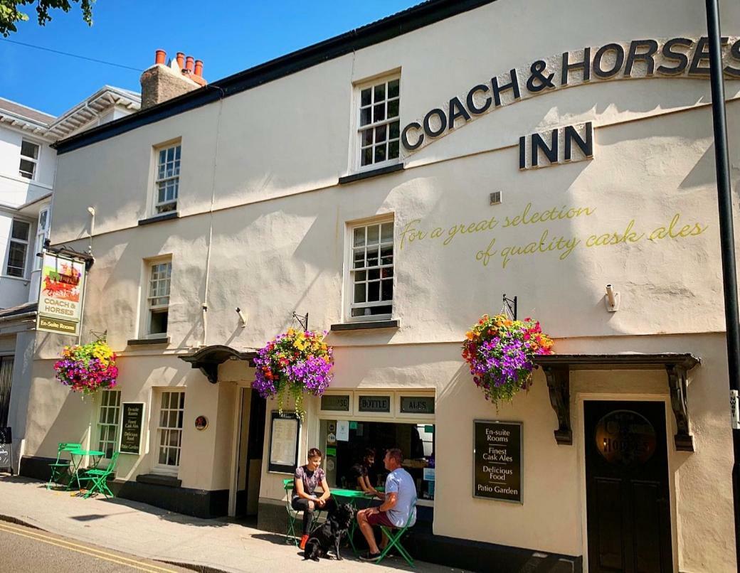 The Coach And Horses Inn Chepstow Eksteriør bilde