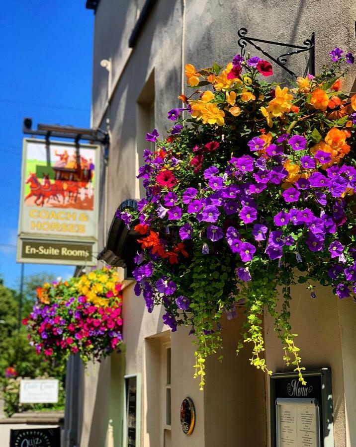 The Coach And Horses Inn Chepstow Eksteriør bilde