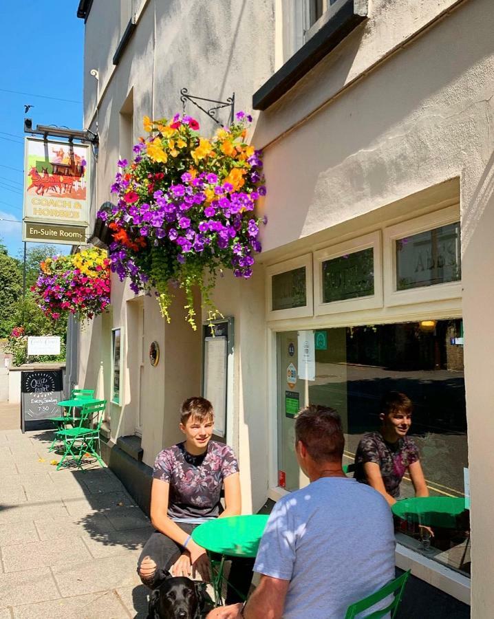 The Coach And Horses Inn Chepstow Eksteriør bilde
